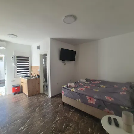 Smestaj Kod Lazarice Sid Apartman Sid