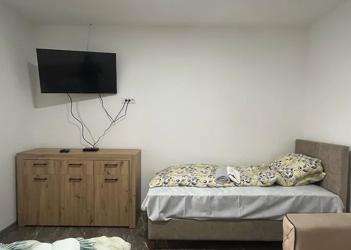 Smestaj Kod Lazarice Sid