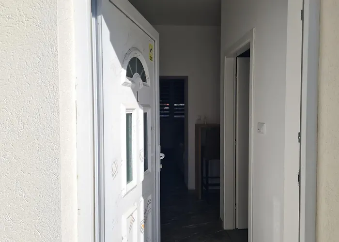 Apartman Smestaj Kod Lazarice Sid